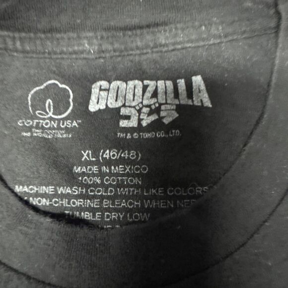 Classic‎ Godzilla Japanese Kaiju Monster TOHO Black T-Shirt Sz XL - Picture 2 of 5